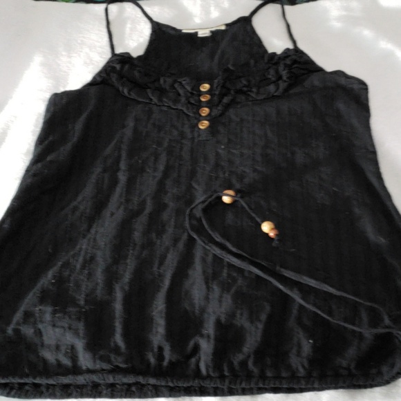 Black shirt - Picture 5 of 7